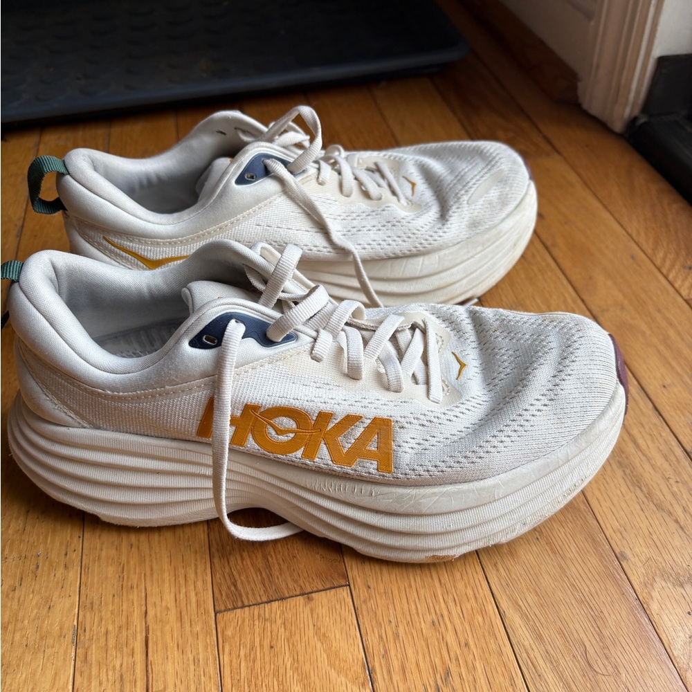 HOKA Bondi 8 GUC Wide
